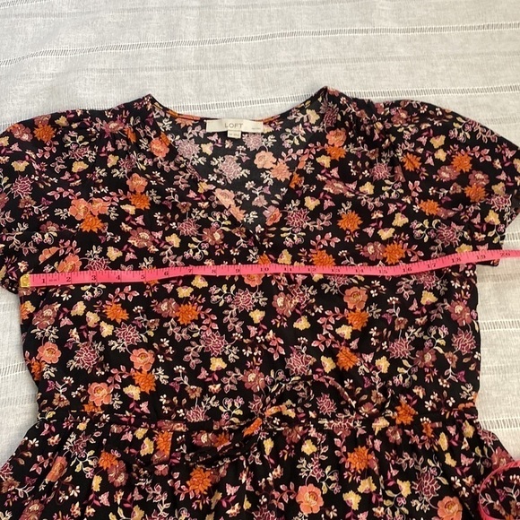 Loft fall floral short sleeveless blouse. - Picture 6 of 13